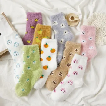 Милые Плюшевые носки для женщин, чулки средней длины для девочек, теплые Коралловые Бархатные носки для сна, Осенне-зимние утепленные носки-тапочки