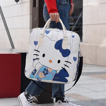 Дорожная сумка Sanrio с рисунком 