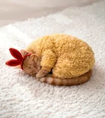 комбинезон, превращающий котика в наггетс (1).webp